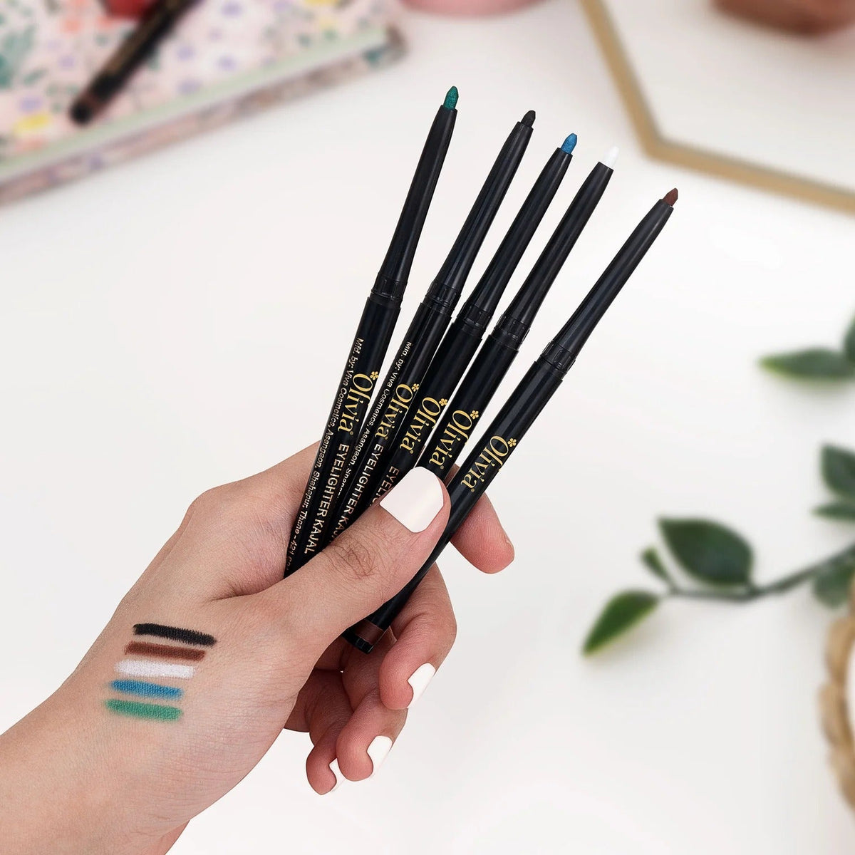 Olivia Eye Lighter Kajal Turquoise Treat - 3